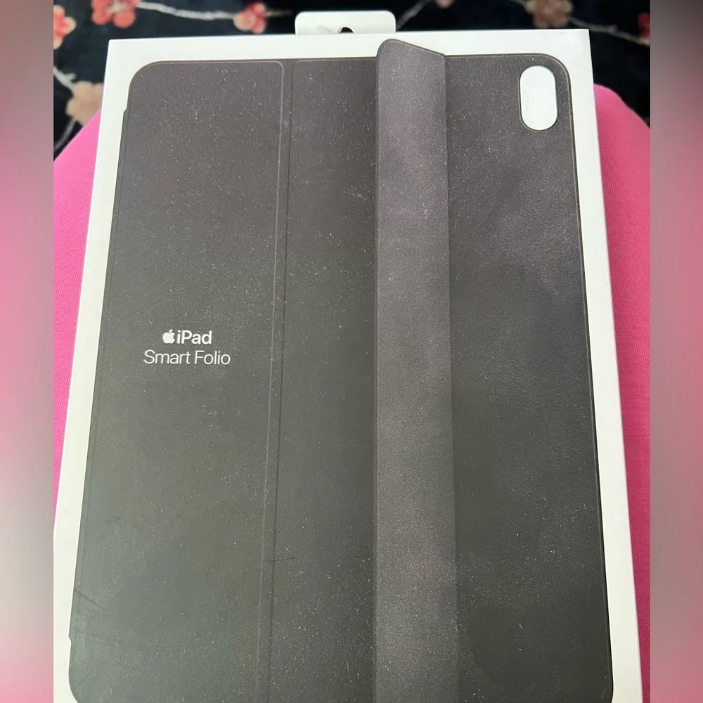 New iPad Smart Folio - Black, just never used.